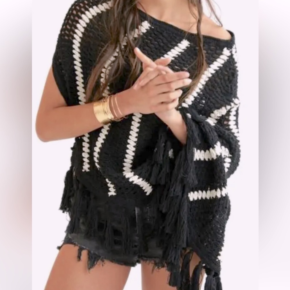 Anthropologie crochet poncho